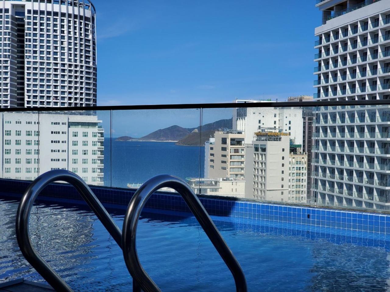 Ivy Hotel Nha Trang Esterno foto